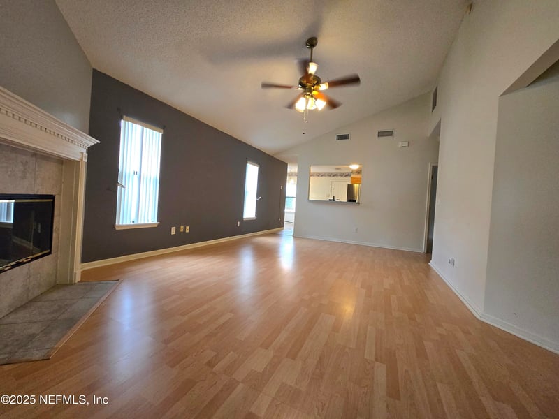 1528 Beecher Ln, Orange Park, FL 32073