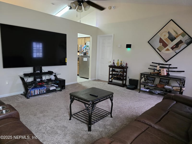 11325 Blossom Ridge Dr, Jacksonville, FL 32218