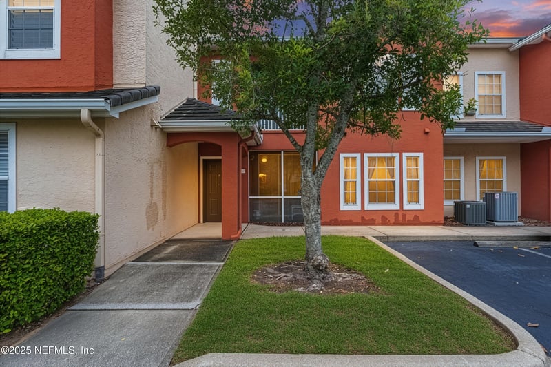 10075 Gate Pw #2008, Jacksonville, FL 32246