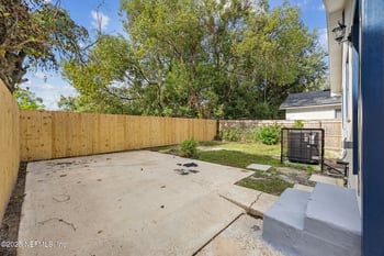 2562 Summit St, Jacksonville, FL 32204