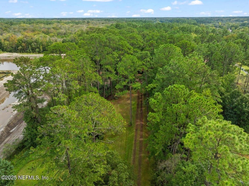 3033 County Road 220, Middleburg, FL 32068