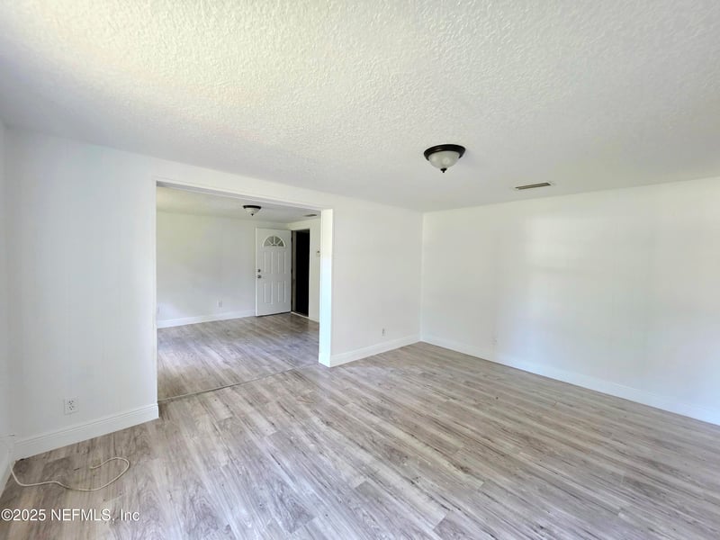 10221 Beam St, Jacksonville, FL 32218