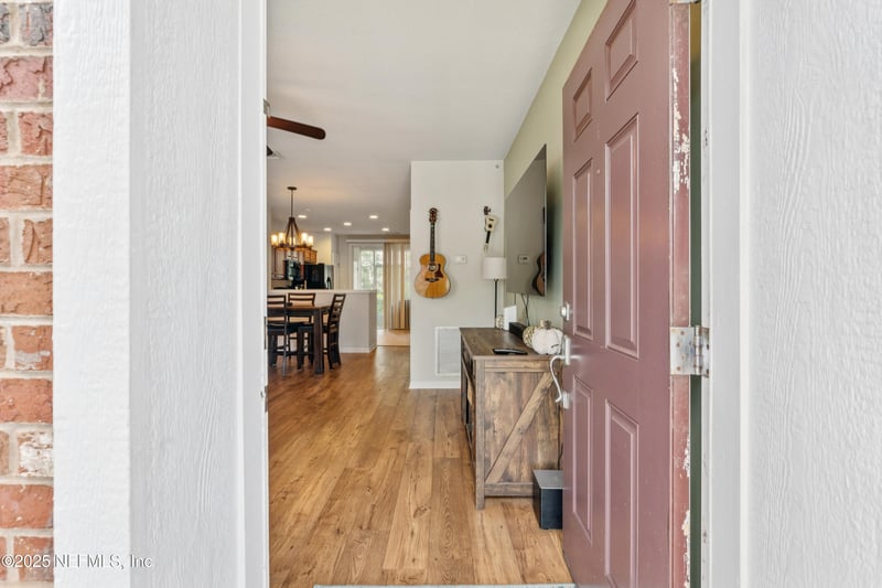 8122 Summergate Ct, Jacksonville, FL 32256