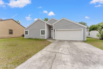 8379 Chason Rd, Jacksonville, FL 32244