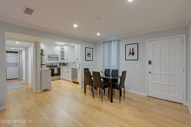 1618 El Camino Rd #2, Jacksonville, FL 32216