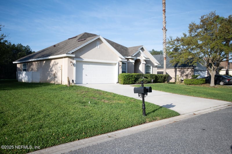 1409 Canopy Oaks Dr, Orange Park, FL 32065