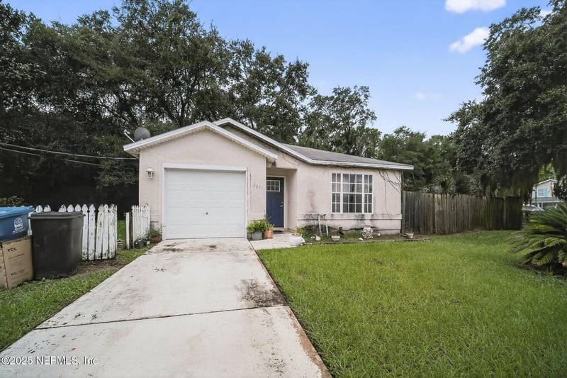 2897 10th St, St Augustine, FL 32084