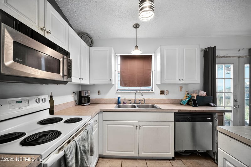 2897 10th St, St Augustine, FL 32084