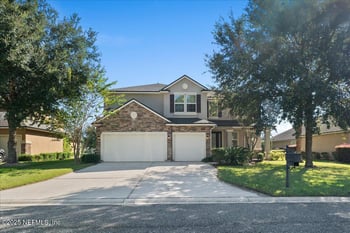 2099 Club Lake Dr, Orange Park, FL 32065