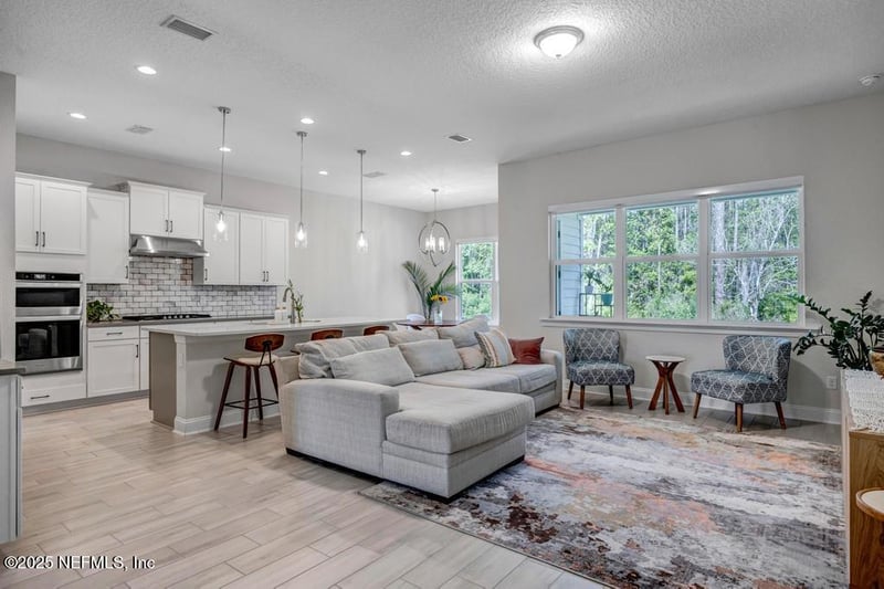 145 Bridgeton St, St Johns, FL 32259