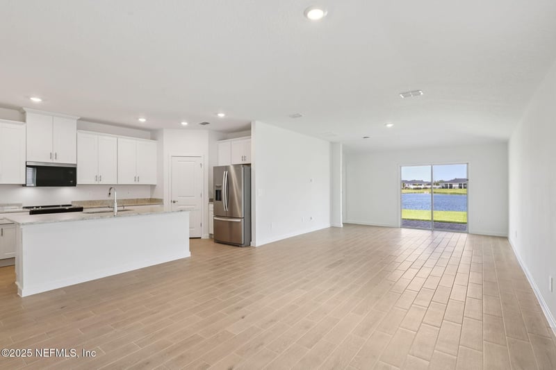 7779 Cahill Ln, Jacksonville, FL 32219