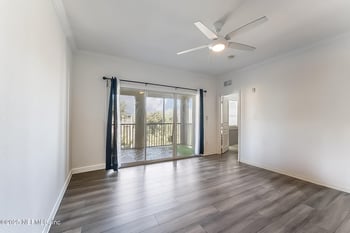 8290 Gate Pw #516, Jacksonville, FL 32216