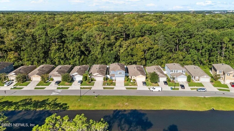 7778 Meadow Walk Ln, Jacksonville, FL 32256