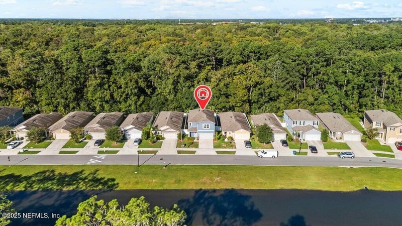 7778 Meadow Walk Ln, Jacksonville, FL 32256