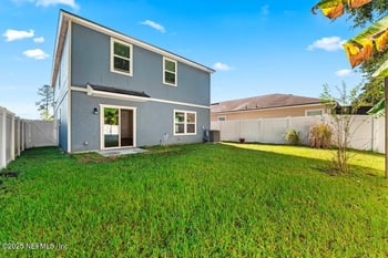 7778 Meadow Walk Ln, Jacksonville, FL 32256