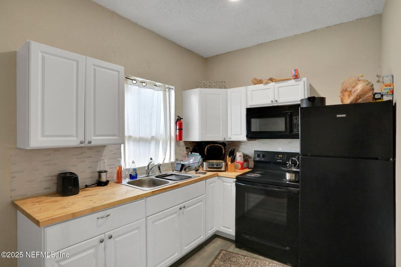 1421 Grothe St, Jacksonville, FL 32209