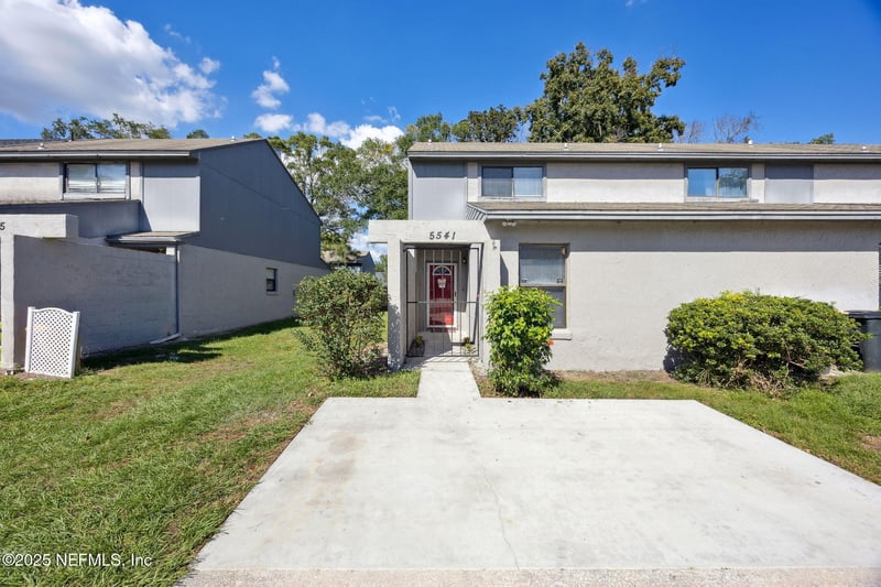 5541 Greatpine Ln #4, Jacksonville, FL 32244