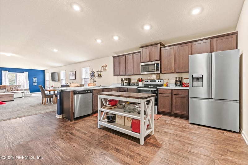 2414 Oak Stream Dr, Green Cove Springs, FL 32043