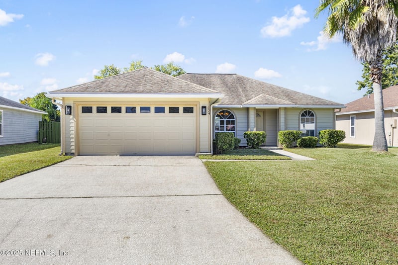 11534 Courtney Waters Ln, Jacksonville, FL 32258