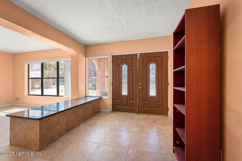 1645 Forest Hills Rd, Jacksonville, FL 32208