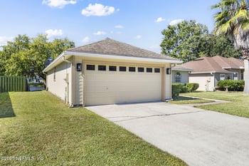 11534 Courtney Waters Ln, Jacksonville, FL 32258