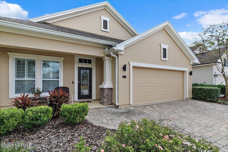 145 Castlegate Ln, St Johns, FL 32259