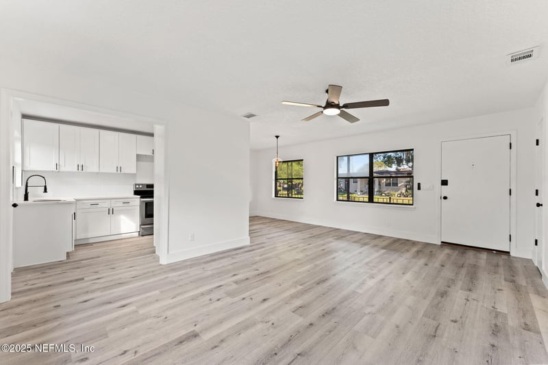 3360 Lansdell Dr, Jacksonville, FL 32208