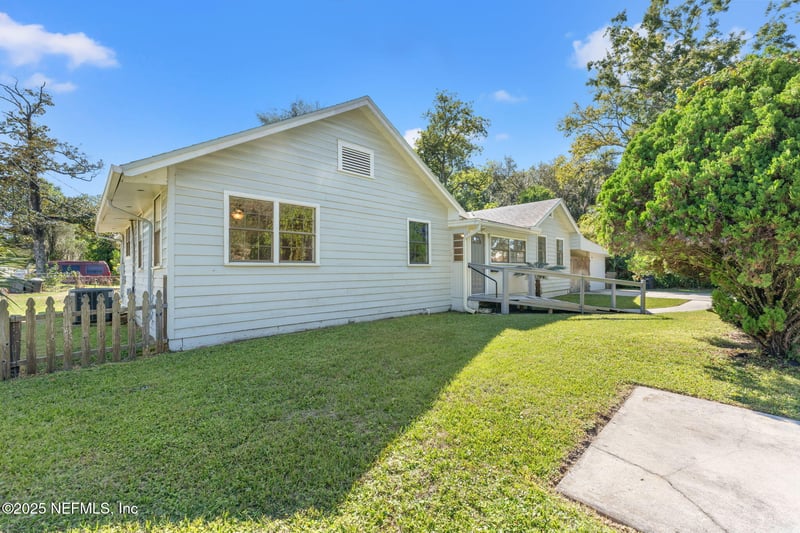 5104 Hollycrest Dr, Jacksonville, FL 32205