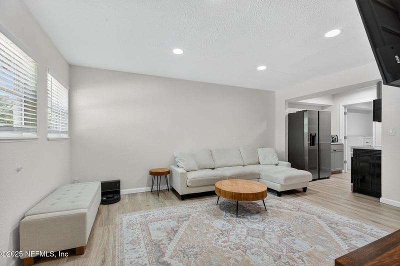 710 Cavalla Rd, Atlantic Beach, FL 32233