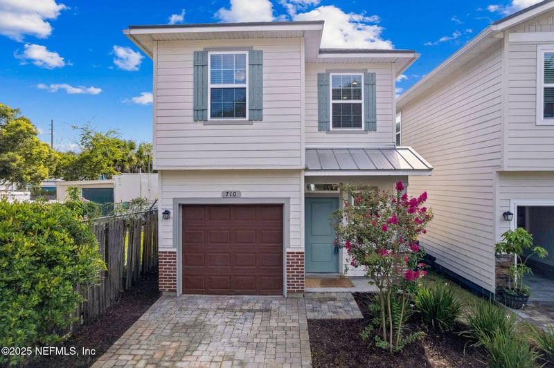 710 7th St, Fernandina Beach, FL 32034