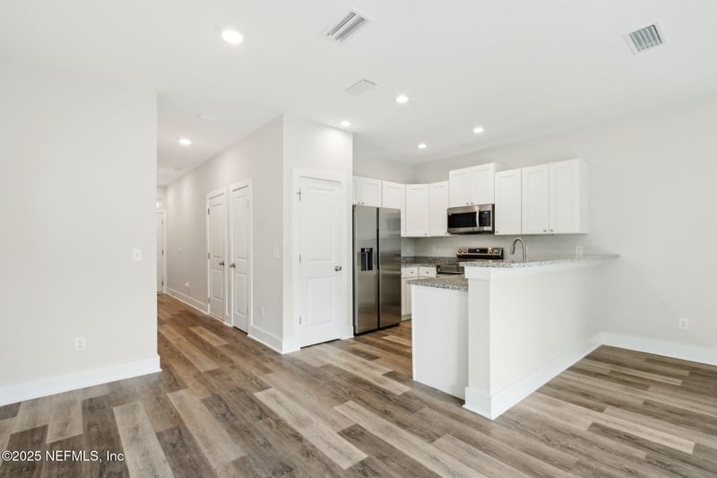 710 7th St, Fernandina Beach, FL 32034