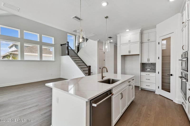 5718 Canopy Row St, Jacksonville, FL 32224