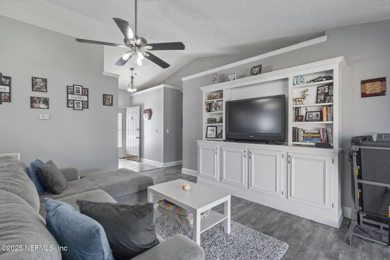 3242 Merganzer Trl, Orange Park, FL 32065