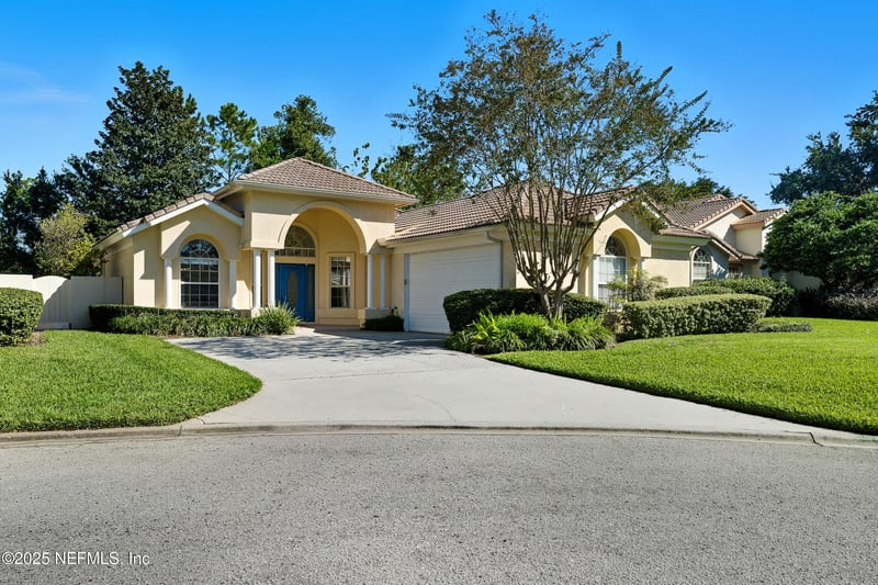 8423 Mizner Cir, Jacksonville, FL 32217
