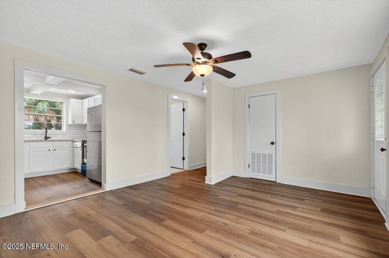 5719 Heckscher Dr, Jacksonville, FL 32226