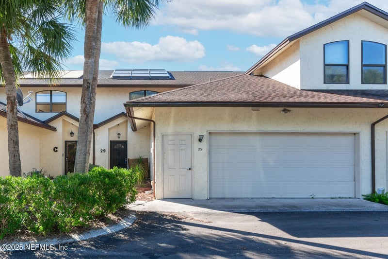 29 Fox Valley Dr, Orange Park, FL 32073