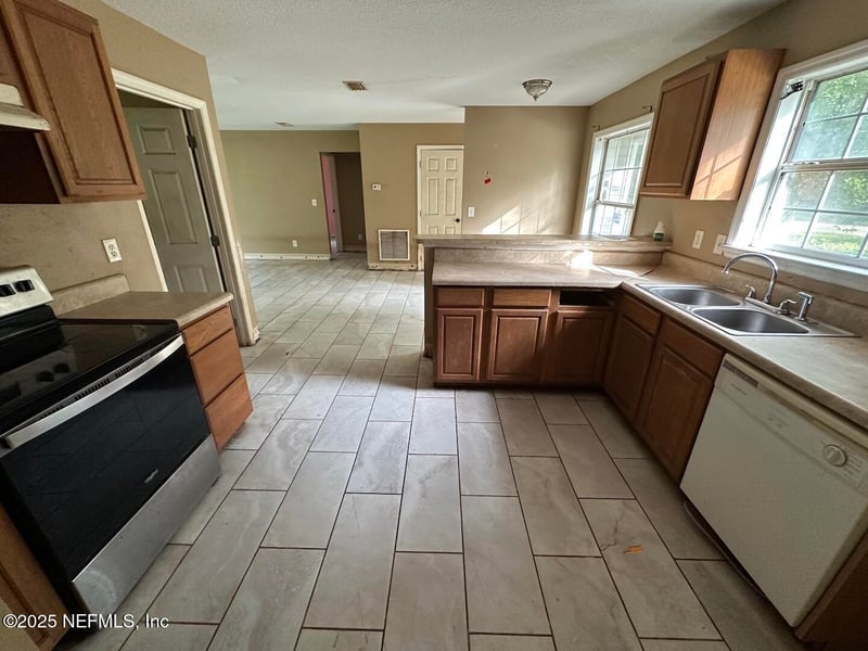 5158 Sweat Rd, Green Cove Springs, FL 32043