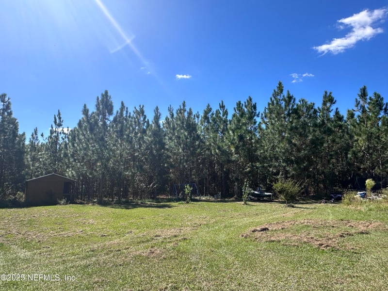 565 Daisy Rd, Lake City, FL 32024