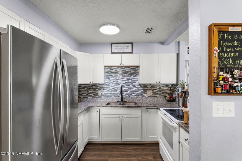 3609 Mimosa Dr, Jacksonville, FL 32207