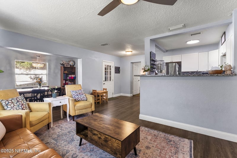 3609 Mimosa Dr, Jacksonville, FL 32207