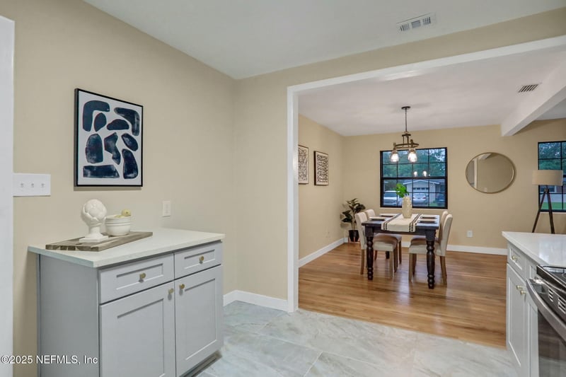 2138 Larry Dr, Jacksonville, FL 32216