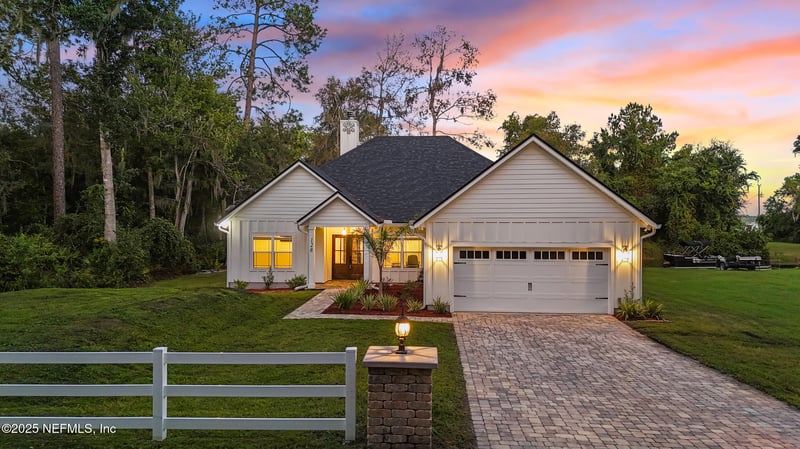 128 Santa Rosa St, Florahome, FL 32140