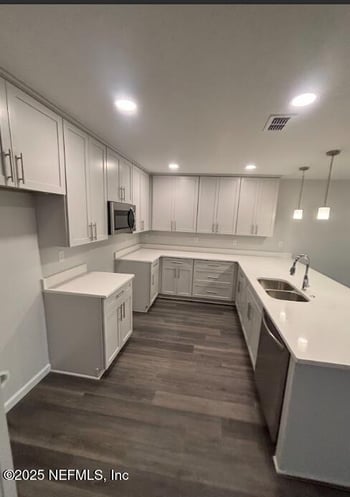 1253 Jewelstone Ln, Jacksonville, FL 32221