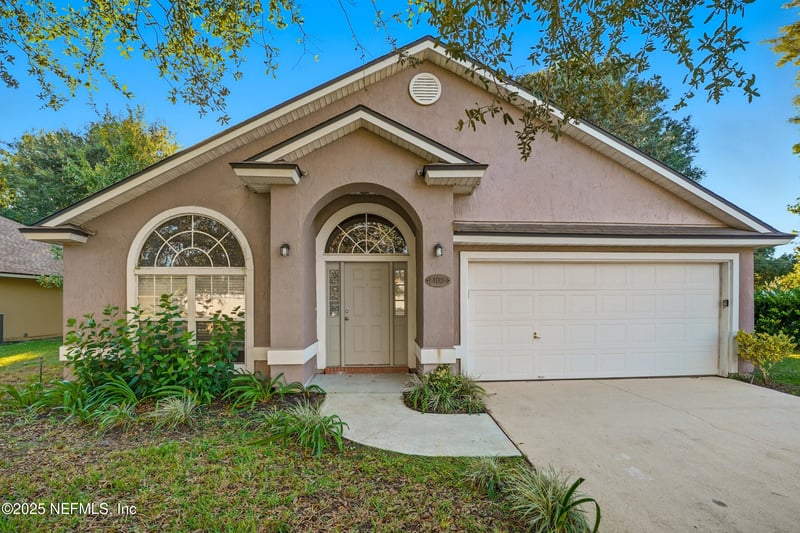 14084 Redrock Lake Dr, Jacksonville, FL 32226