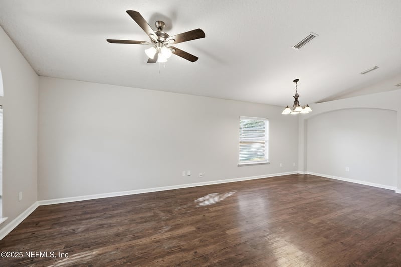 14084 Redrock Lake Dr, Jacksonville, FL 32226