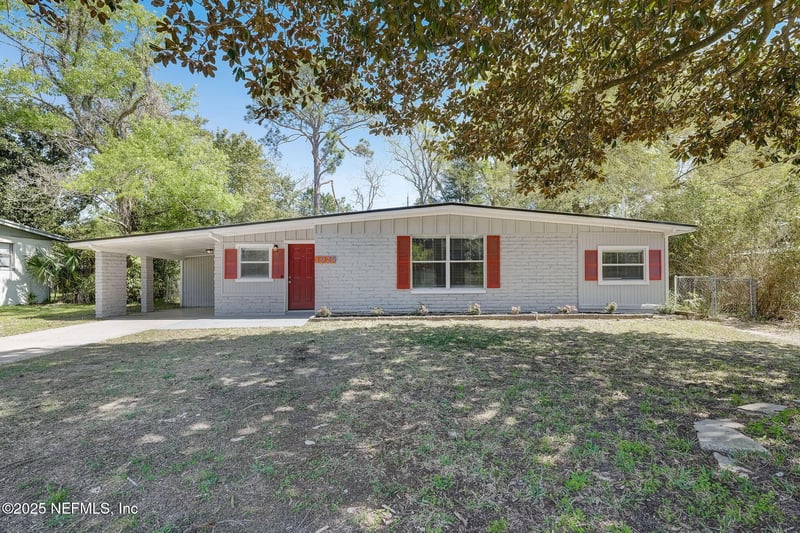 1929 Constant Dr, Jacksonville, FL 32210