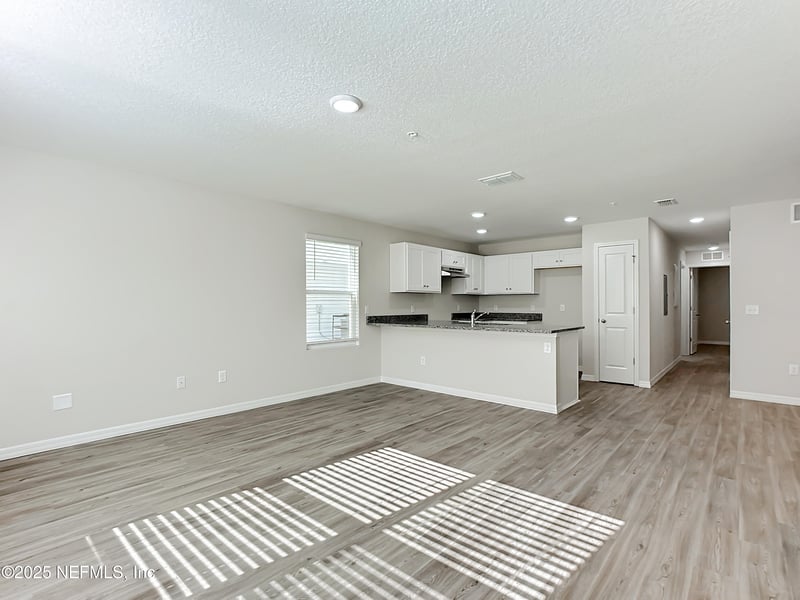 5669 George Ct #101, Jacksonville, FL 32277