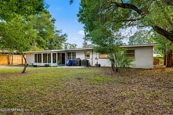 7015 Greenfern Ln, Jacksonville, FL 32277
