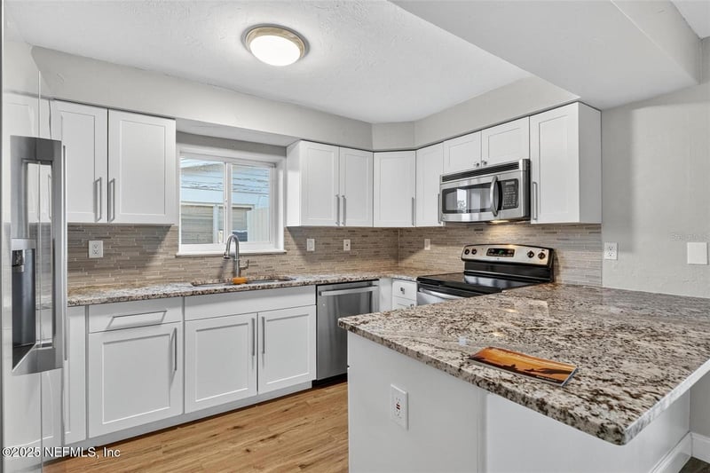 61 Sunny Shore Dr, Ormond Beach, FL 32176