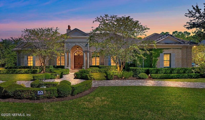 5367 Chandler Bend Dr, Jacksonville, FL 32224